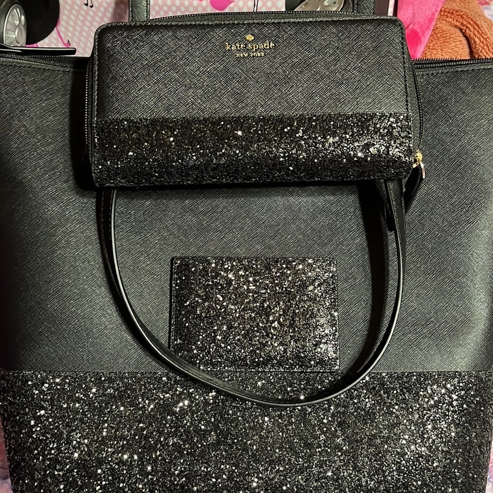 Kate Spade ♠️ tote bundle includes wallet and card holder